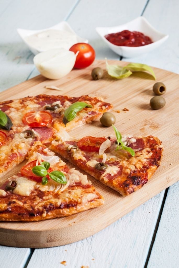 Pizza Met Chorizo En Paprika - Recepten - Njam!