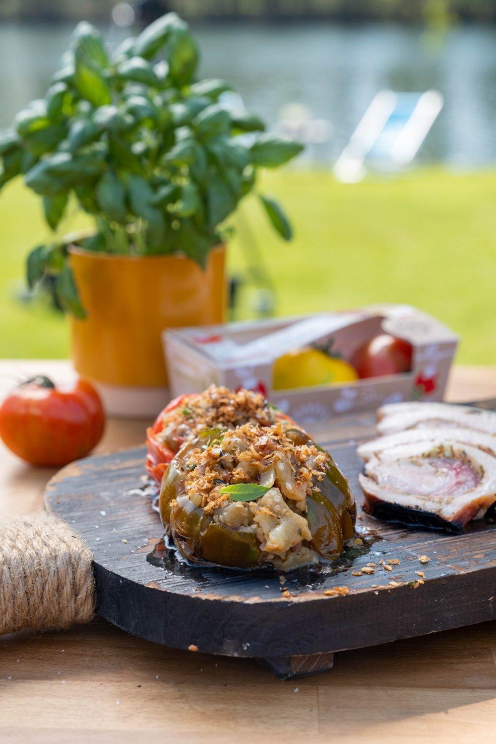 Gevulde tomaten met caponata