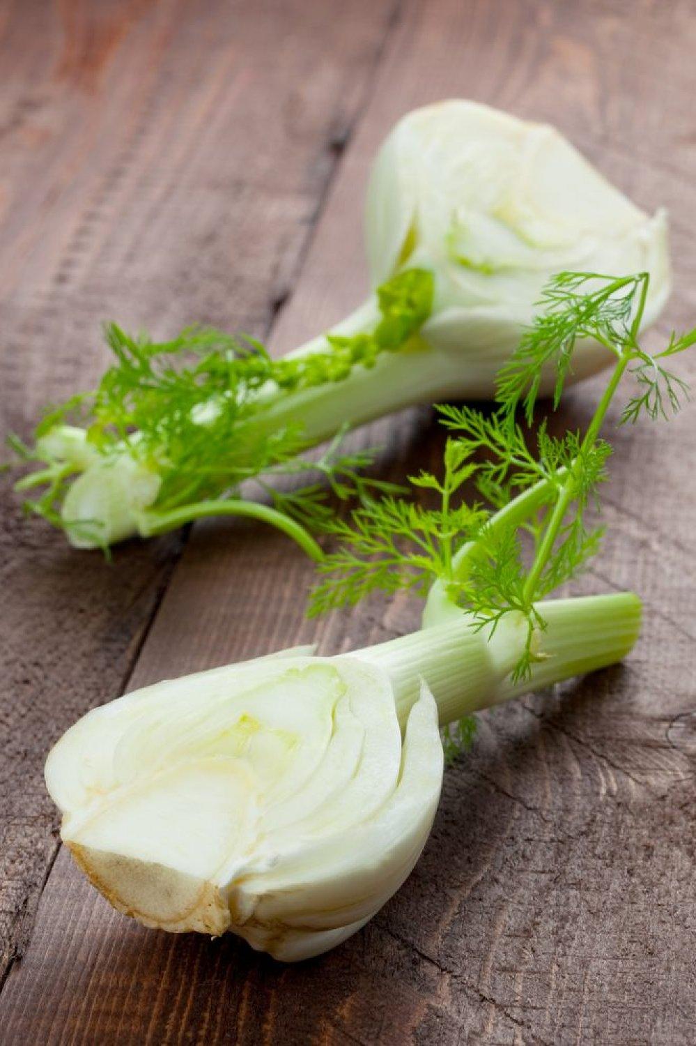 Veggiesticks met venkelsalade en yoghurtdressing