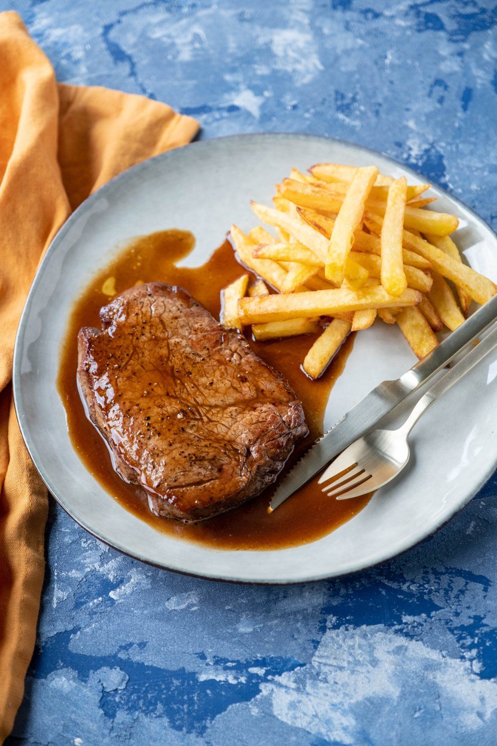 Filet pur met bordelaisesaus en frietjes