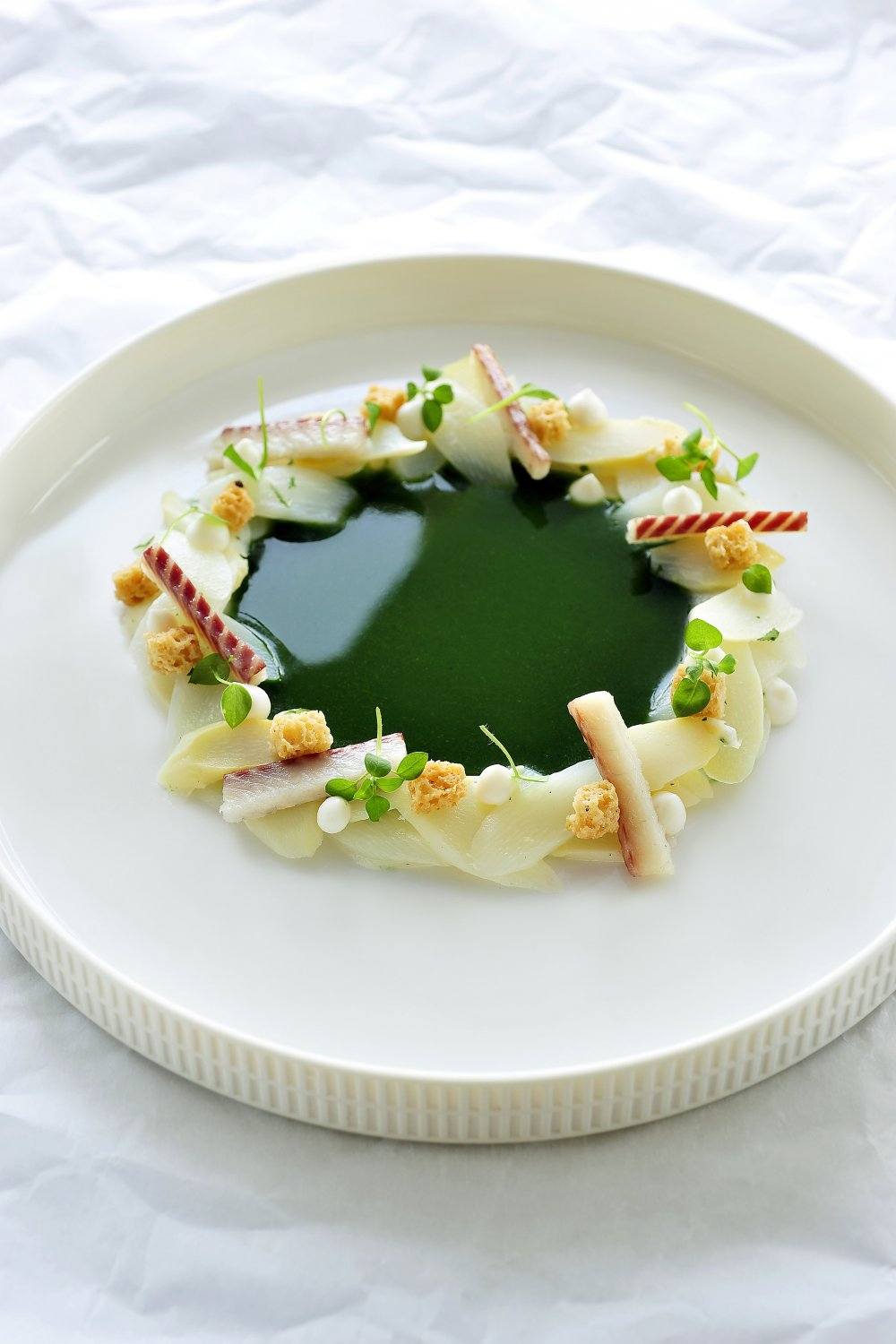 Asperges met waterkers en gerookte paling 