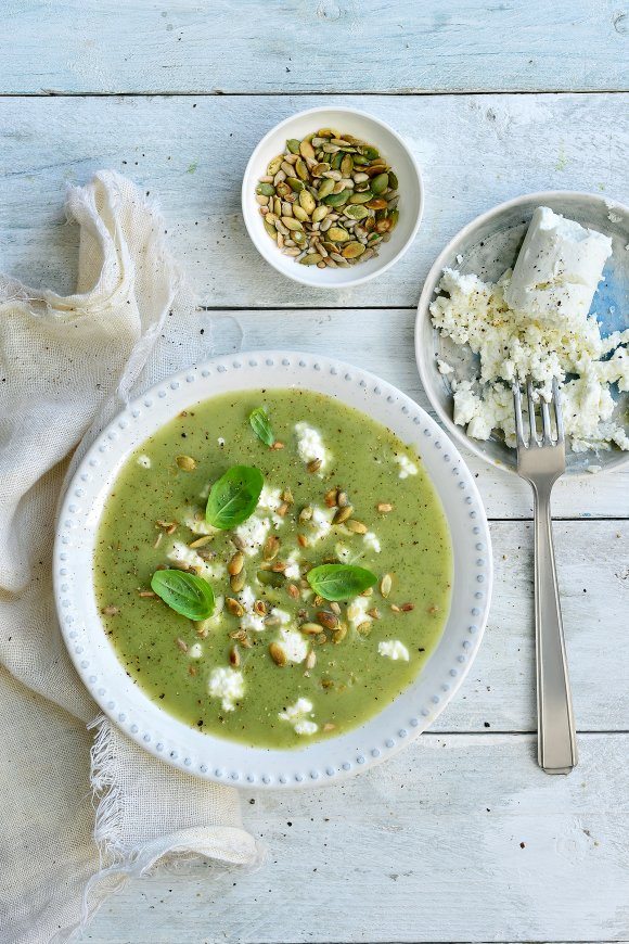 Courgettesoep met geitenkaas