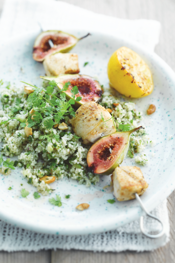 Kippenspiesjes met zuiderse couscous