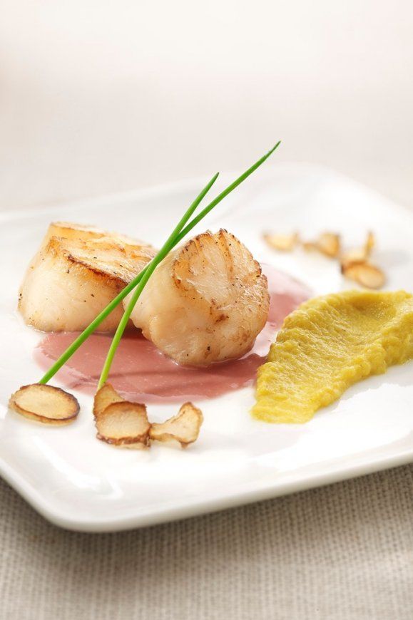 Coquilles met aardpeer en rode wijnsaus