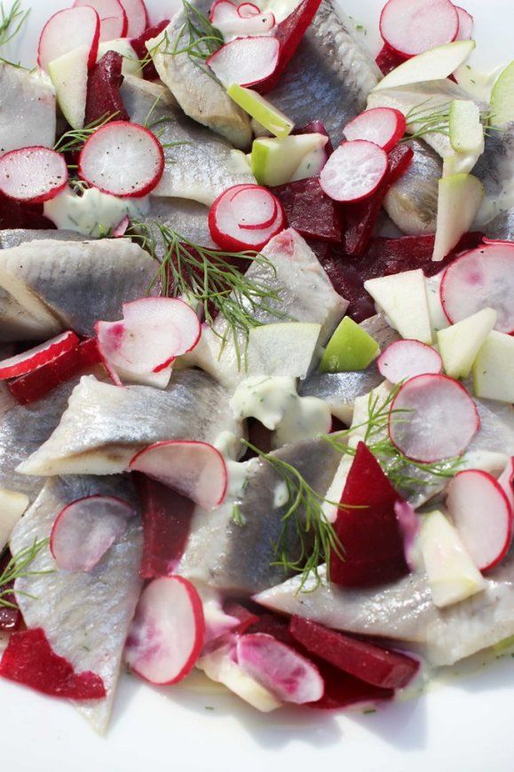 Salade met rode biet en haring