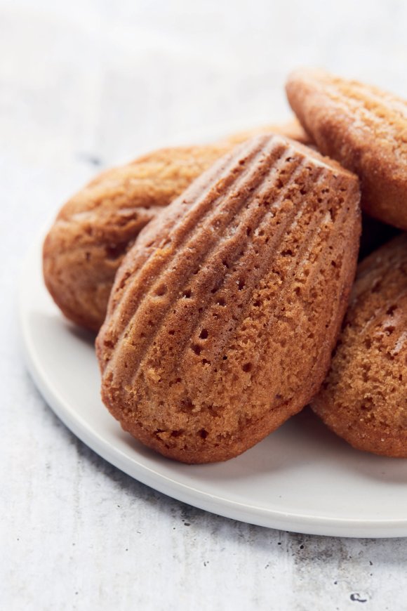 Vegan madeleines