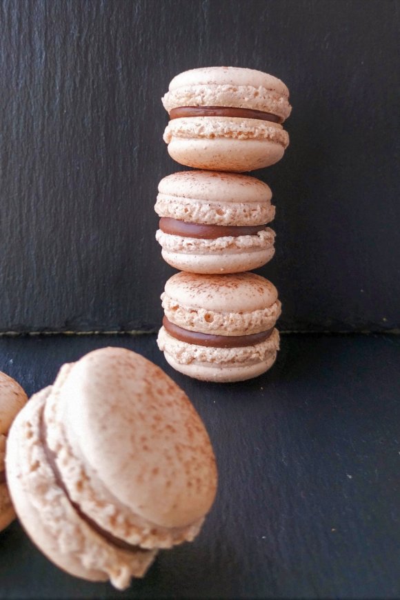 Chai macarons