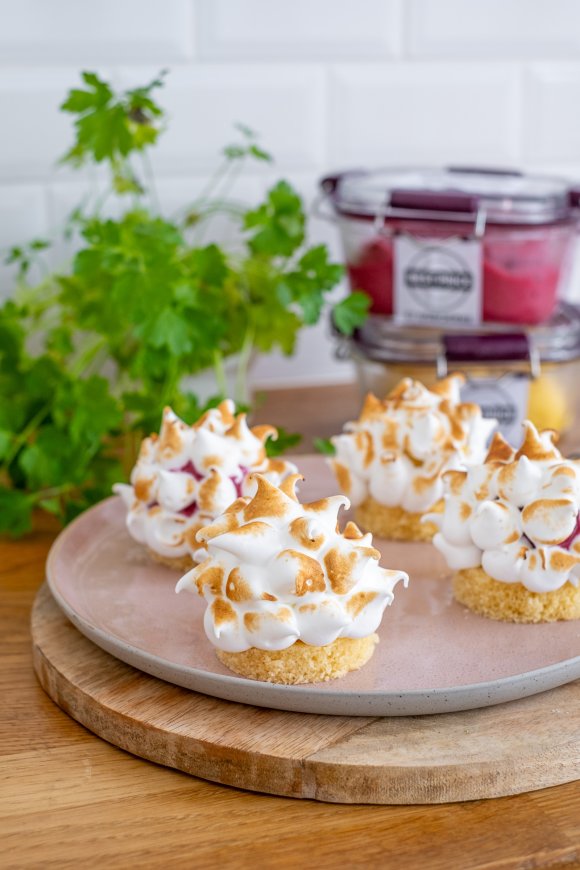 Mini baked alaska's