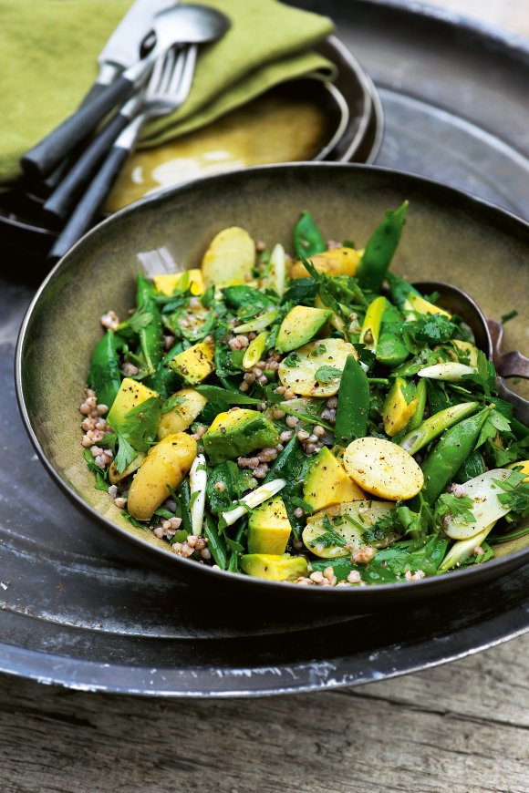 Salade van boekweit en aardappelen