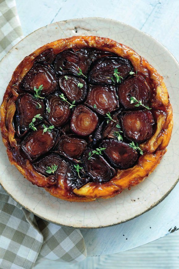 Tarte tatin van rode ui met balsamico