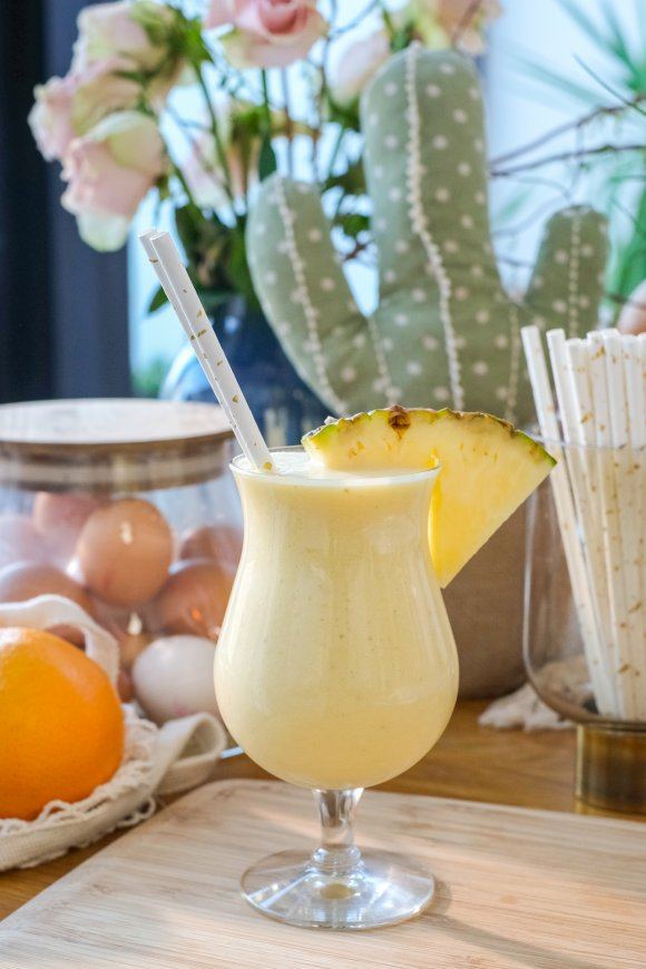 Virgin pina colada mocktail