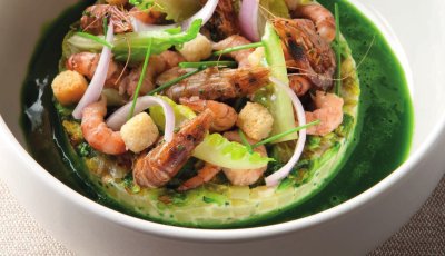 Risotto van aardappel met coulis van sla en gebakken garnalen
